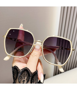 Ladies' sunglasses
